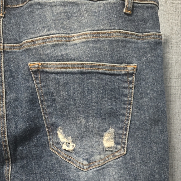 RISEN Frayed Hem And Waist Boyfriend Distressed Jeans in Classic Blue Size 3XL - Picture 9 of 14